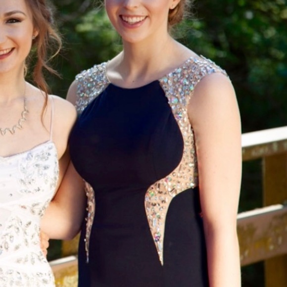 ❤️Navy Cut Out Rhinestone Dress - City Triangles❤️ - Picture 2 of 2